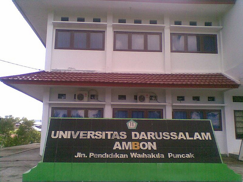 universitas Darussalam Ambon